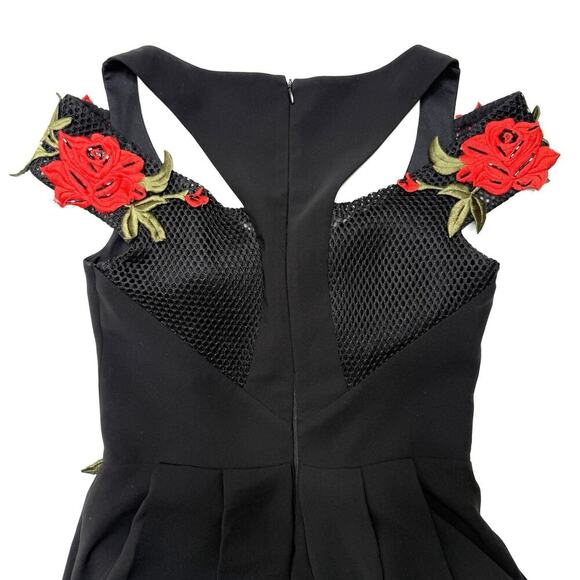 ODRELLA Black Party Dress Red ROSES Embroidered US 36 EU 34 A-Line Padded Cups - Picture 10 of 16